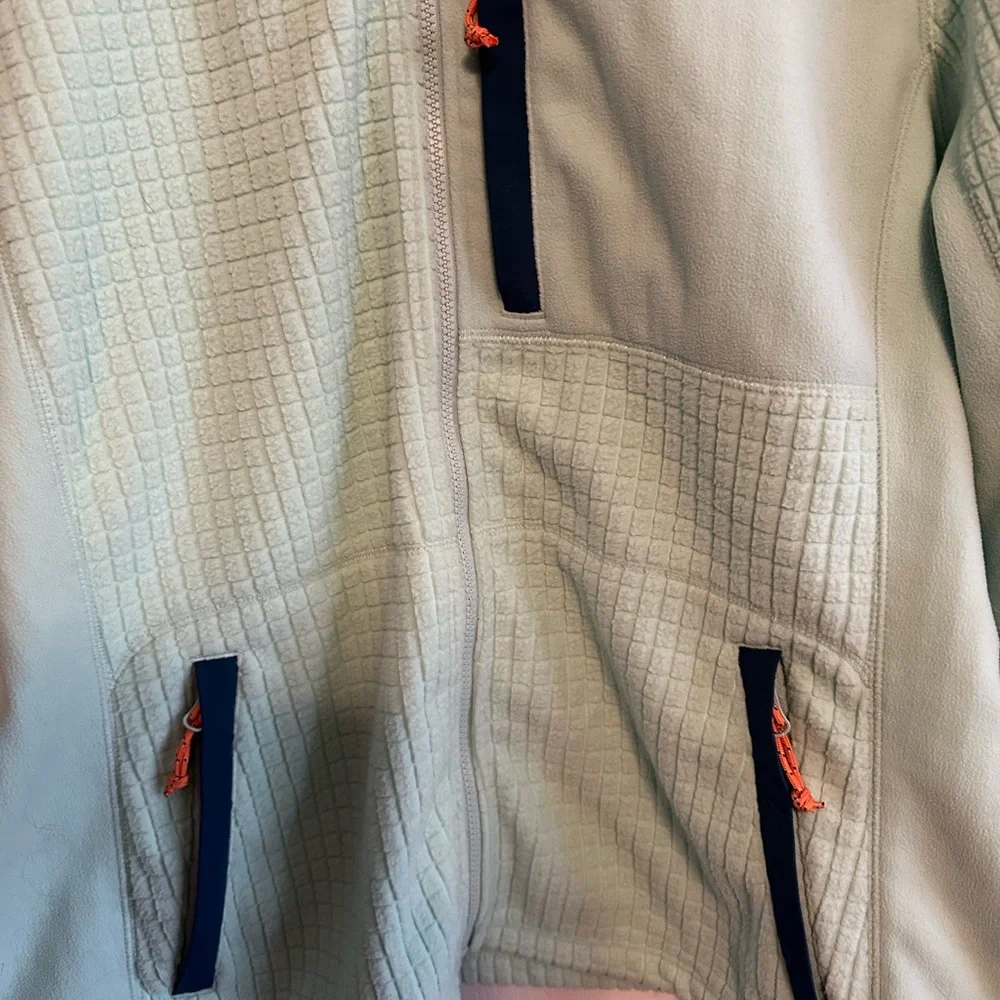 Woman’s Mint Green Fleece Jacket with Hunter Green Accents - Picture 12 of 12